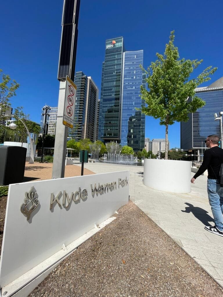 Klyde Warren Park